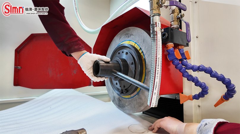 圓臺平面磨床砂輪的更換與保養